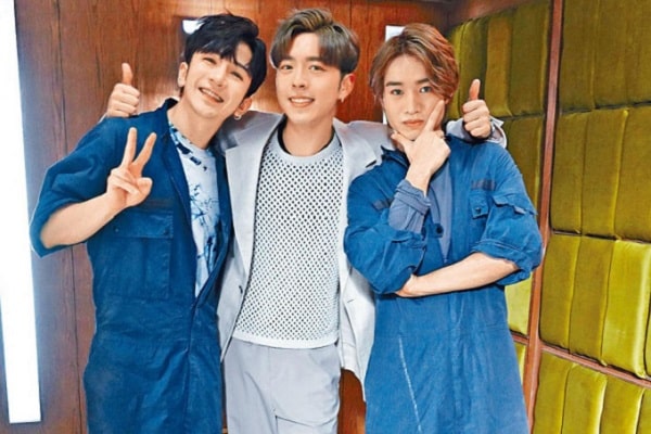 nonton streaming download million dollar family sub indo viu