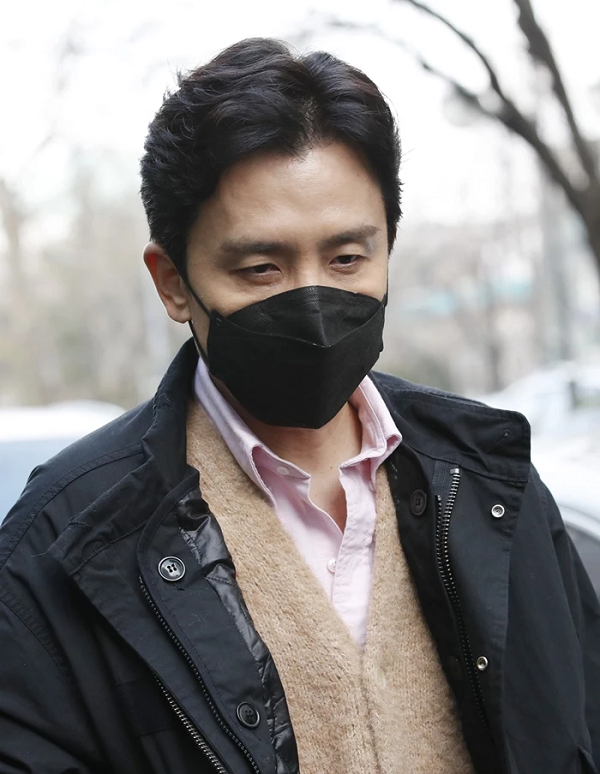 nonton streaming download drakorindo yu hui yeol sketchbook sub indo viu