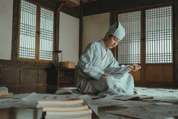 nonton streaming download drakorindo poong, the joseon psychiatrist sub indo viu