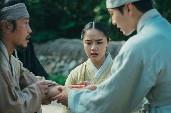 nonton streaming download drakorindo poong, the joseon psychiatrist sub indo viu