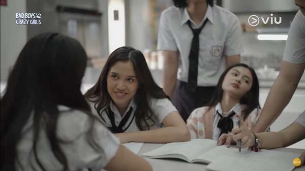 nonton streaming download bad boys vs crazy girls sub indo viu original