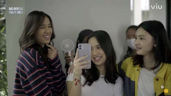 nonton streaming download bad boys vs crazy girls sub indo viu original