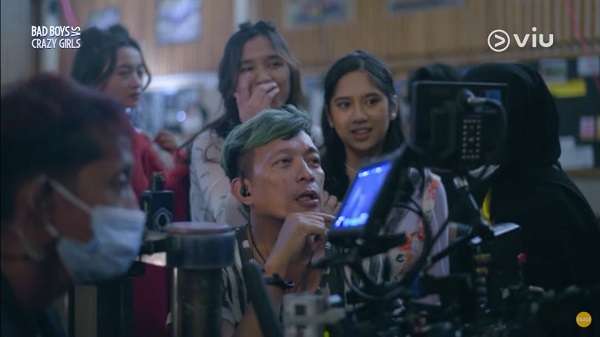 nonton streaming download bad boys vs crazy girls sub indo viu original