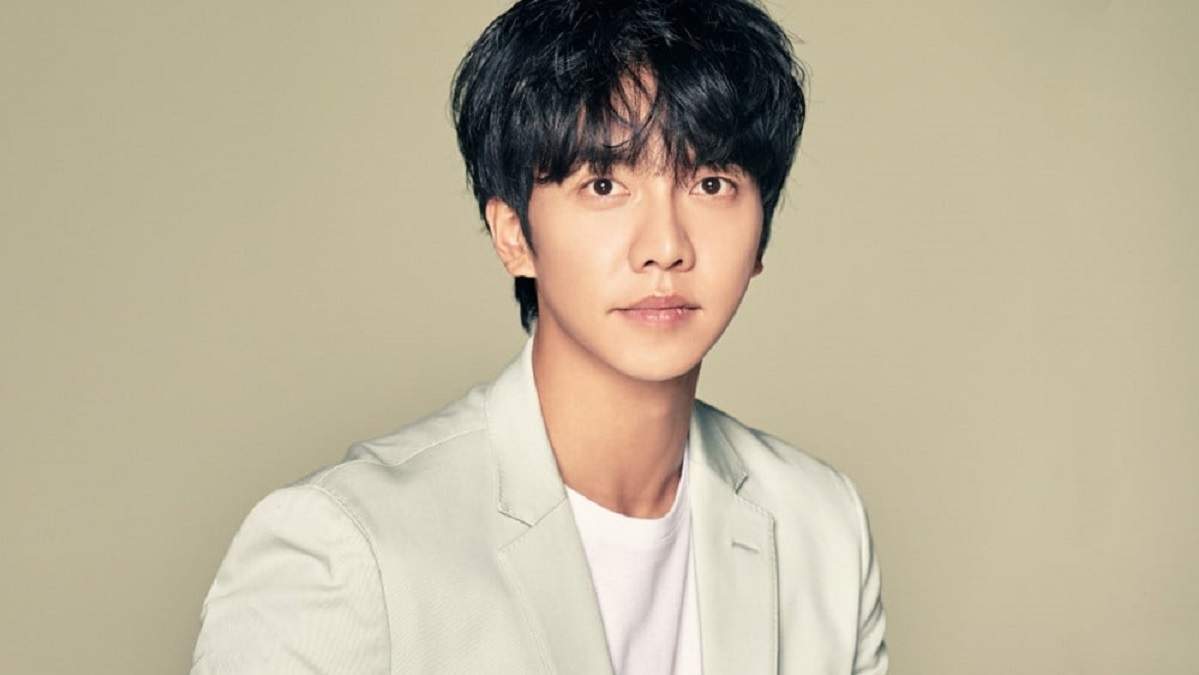 lee seung gi, nonton streaming download drakorindo the law cafe sub indo viu