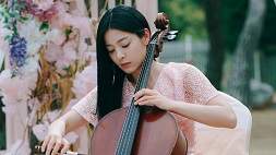 Pesona Seol In Ah sebagai ‘Dewi Cello’ yang Menolak Ajakan Semua Orang