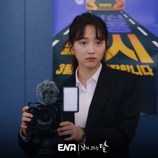 nonton streaming download drakorindo moon in the day sub indo viu