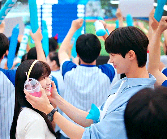 nonton streaming download drakorindo lovely runner sub indo viu