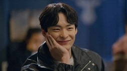 nonton streaming download drakorindo lovely runner sub indo viu