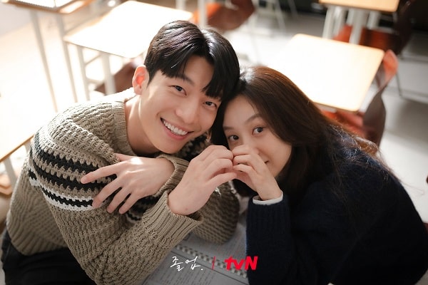 nonton streaming download drakorindo the midnight romance in hagwon sub indo viu