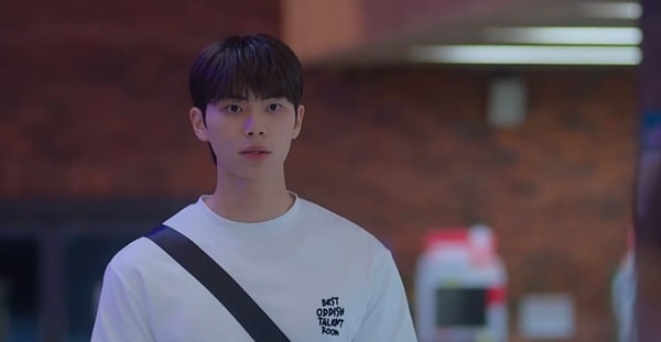 nonton streaming download drakorindo crushology 101 sub indo viu original