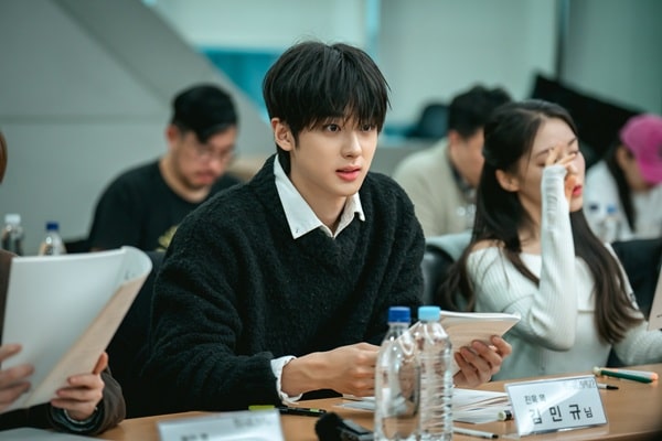 nonton streaming download drakorindo bitch x rich season 2 sub indo viu