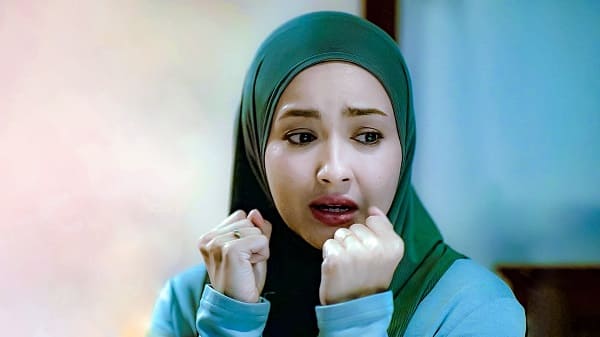 nonton streaming download drama malaysia the hidden hand: dia perempuan sialan sub indo viu original