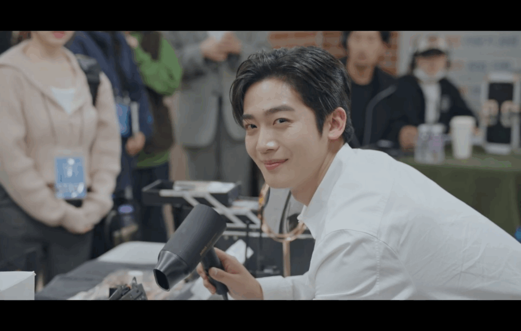 ซีรีส์ LOVE.exe แนวโรแมนซ์วัยใส