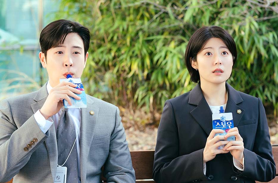 Pyo Ji-hoon (P.O) as Jeon Eun-ho ‘Good Partner’- Meet the Cast of the Legal K-Drama Viu Original