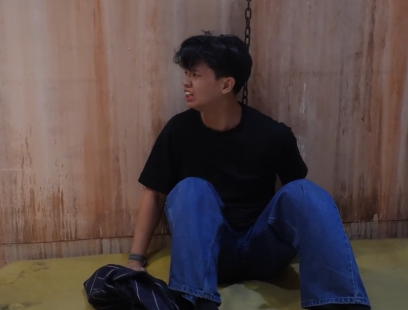 Febriant Teja as Seno Secret High School Viu Indonesian dramas Asian series free online streaming teen youth genre desperate