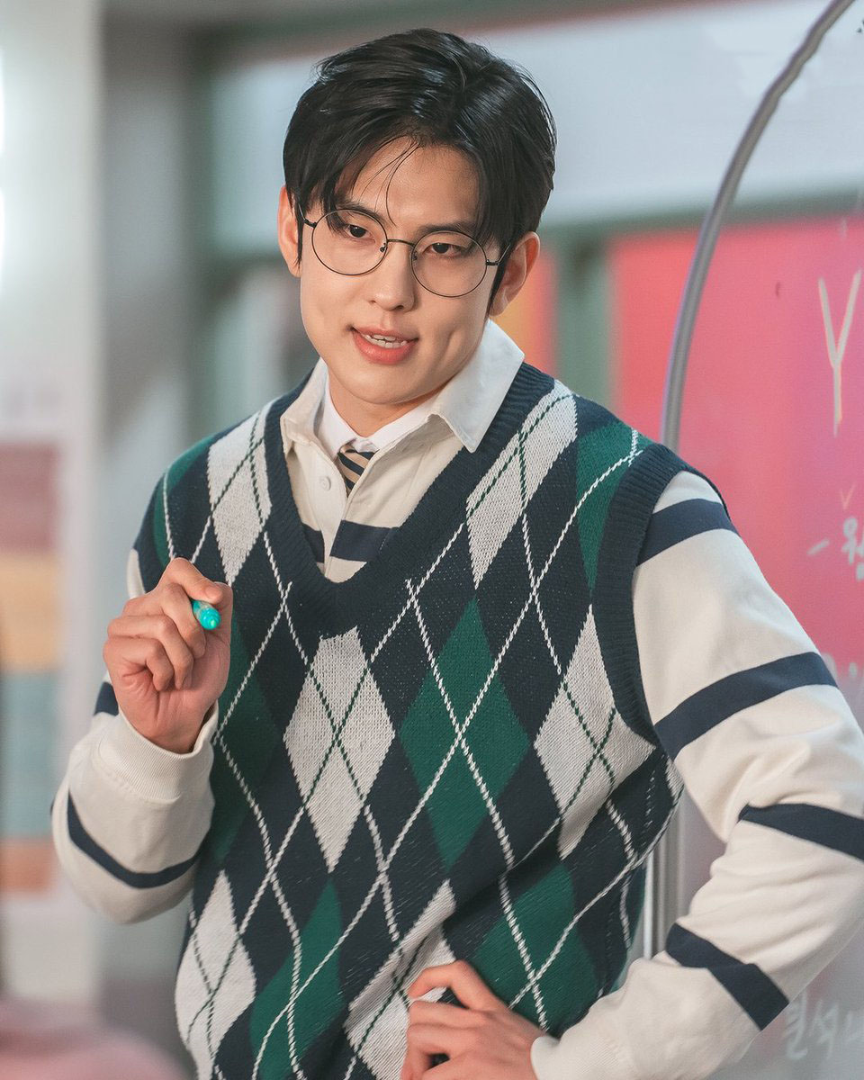 Ban Ji No (Lim Sung Kyun) KDrama LOVE.exe Viu youth rom com Korean romantic shows online free kdrama to watch 2