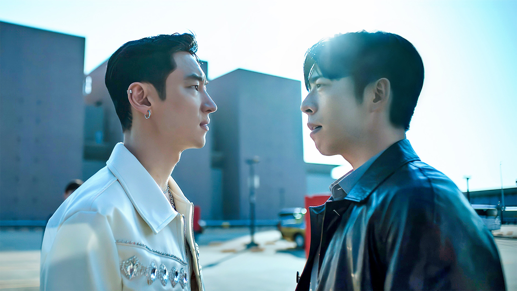 Edan Lui as Michael Chang, Lee Je-hoon as Kim Do-gi Taxi Driver 3 모범택시 시즌3 Viu Kdrama Thriller HD Wallpaper download V1 Desktop Tablet