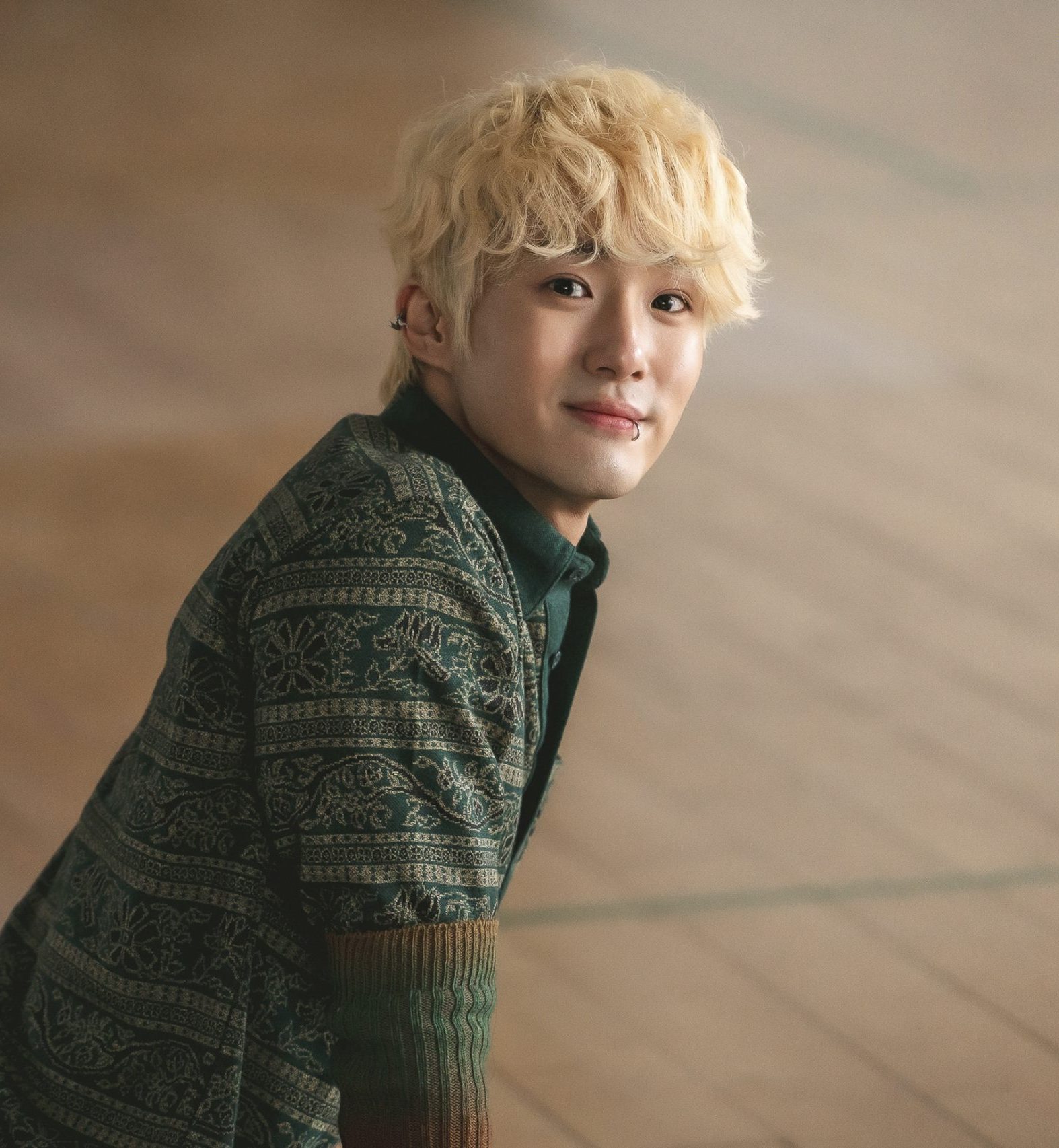 Lee Joon-Hyuk Pyeong Gil-Tan KDrama LOVE.exe Viu youth rom com Korean romantic shows online free kdrama to watch