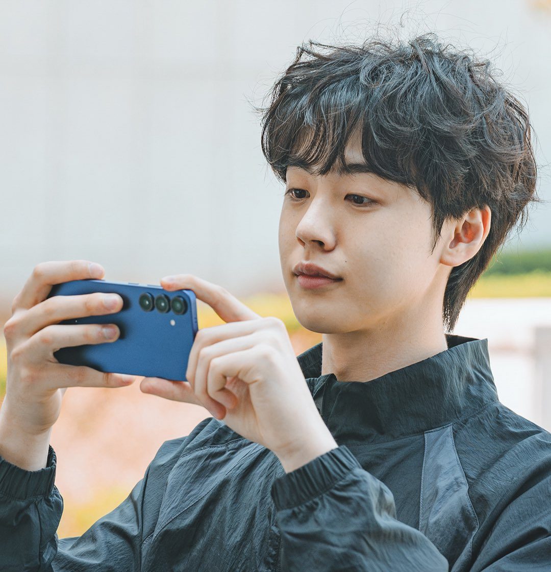 Kim Hyun Jin Park Chung Jae Choi Soo Young Maeng Se NaIdol I 아이돌아이 Viu Kdrama K drama rom com 2