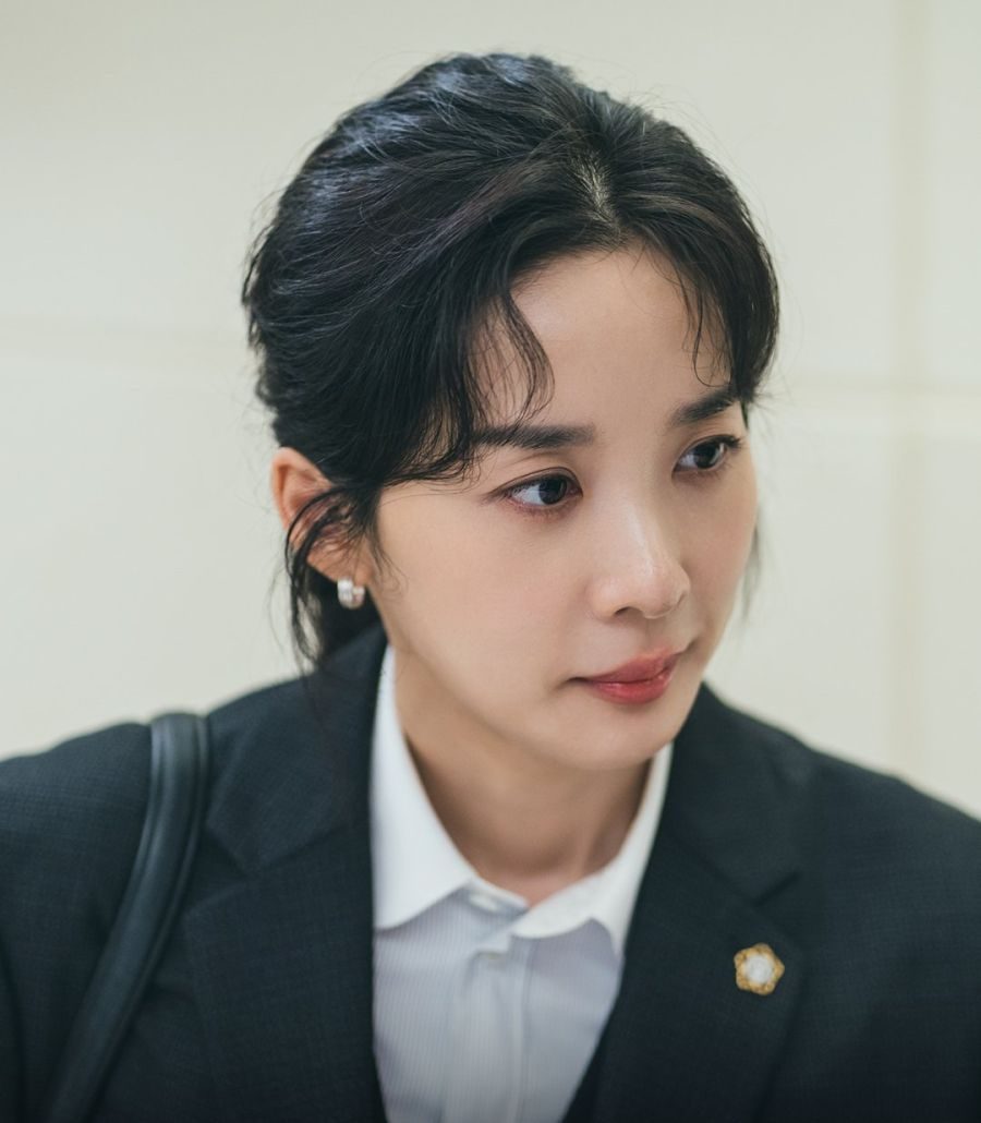 Lee Chung Ah Hwang Hyeon Jin Honour 아너 그녀들의 법정 viu kdramas to watch online free mystery crime legal thrillers