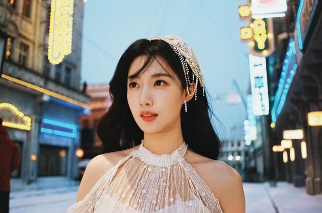 Lu Yu Xiao 卢昱晓 Hu Xiu Xiu -2- Love Between Lines 轧戏 Viu Cdrama chinese dramas mystery series Linmon Romance Fantasy