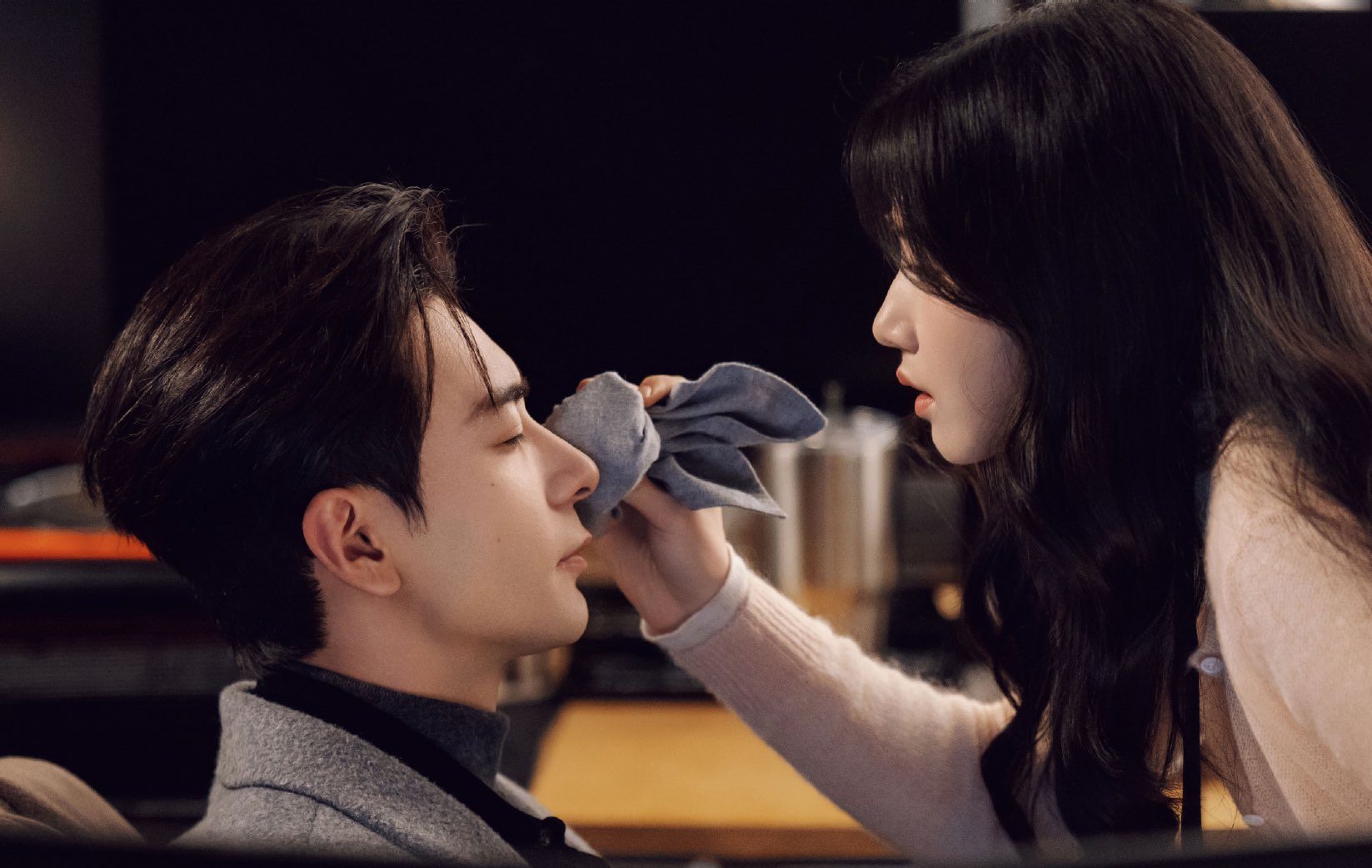 Lu Yu Xiao 卢昱晓 Hu Xiu Xiu Chen Xing Xu 陈星旭 Xiao Zhi Yu Xiao Yu Qin Xiao Yi Love Between Lines 轧戏 Viu Cdrama chinese dramas mystery series Linmon Romance Fantasy -9