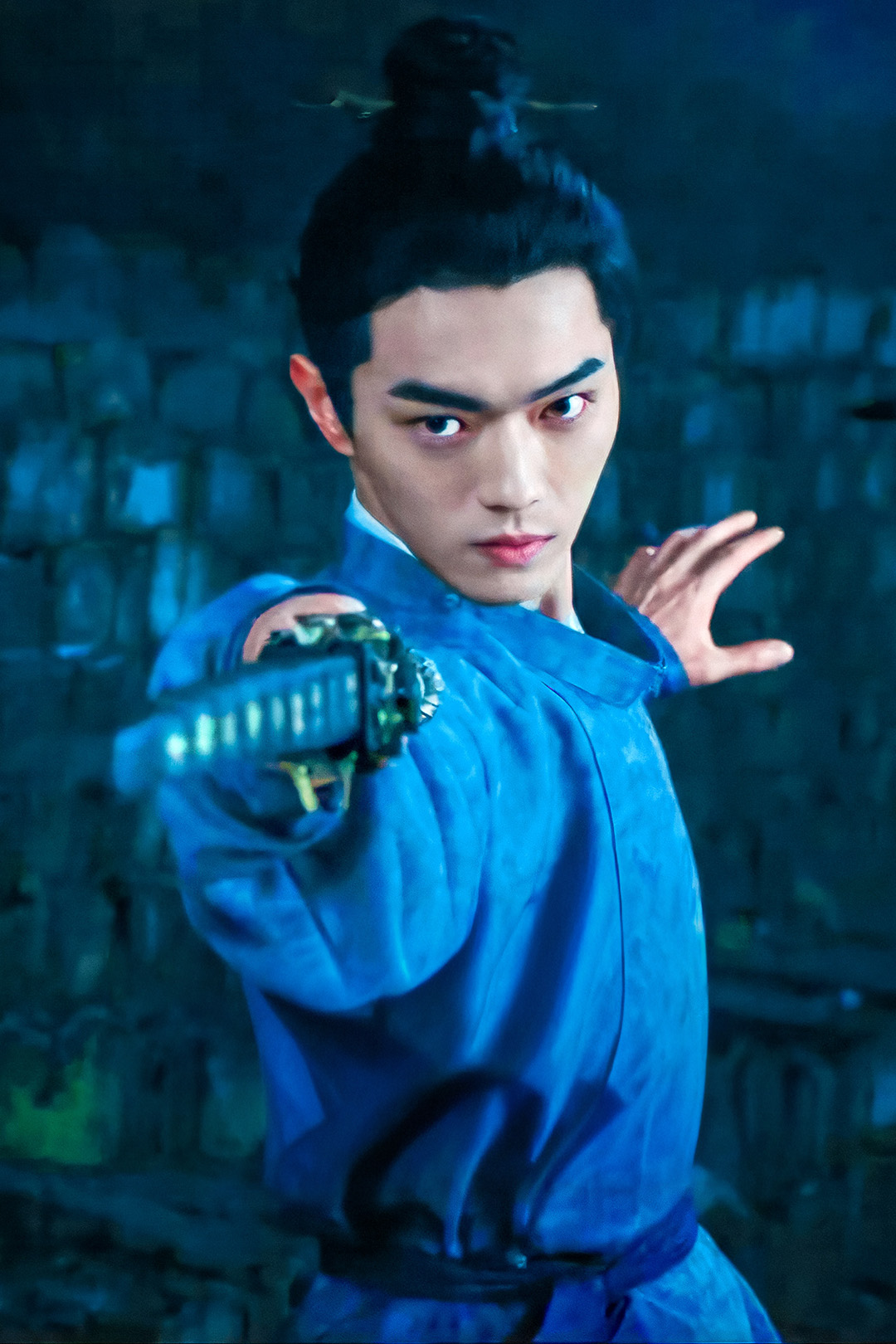 xu kai 许凯 as Mei Zhu Yu Moonlit reunion 子夜归 Viu cdrama cdramas chinese fantasy dramas 2