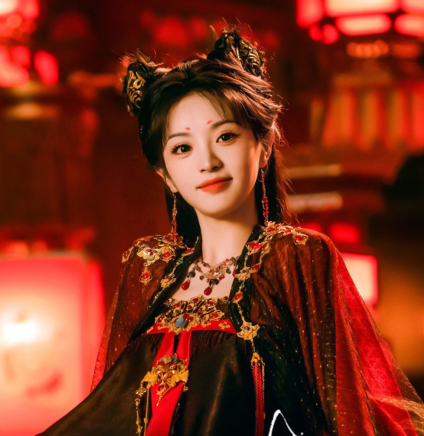tian xiwei 田曦薇 as Wu Zhen Moonlit reunion 子夜归 Viu cdrama cdramas chinese fantasy dramas -23
