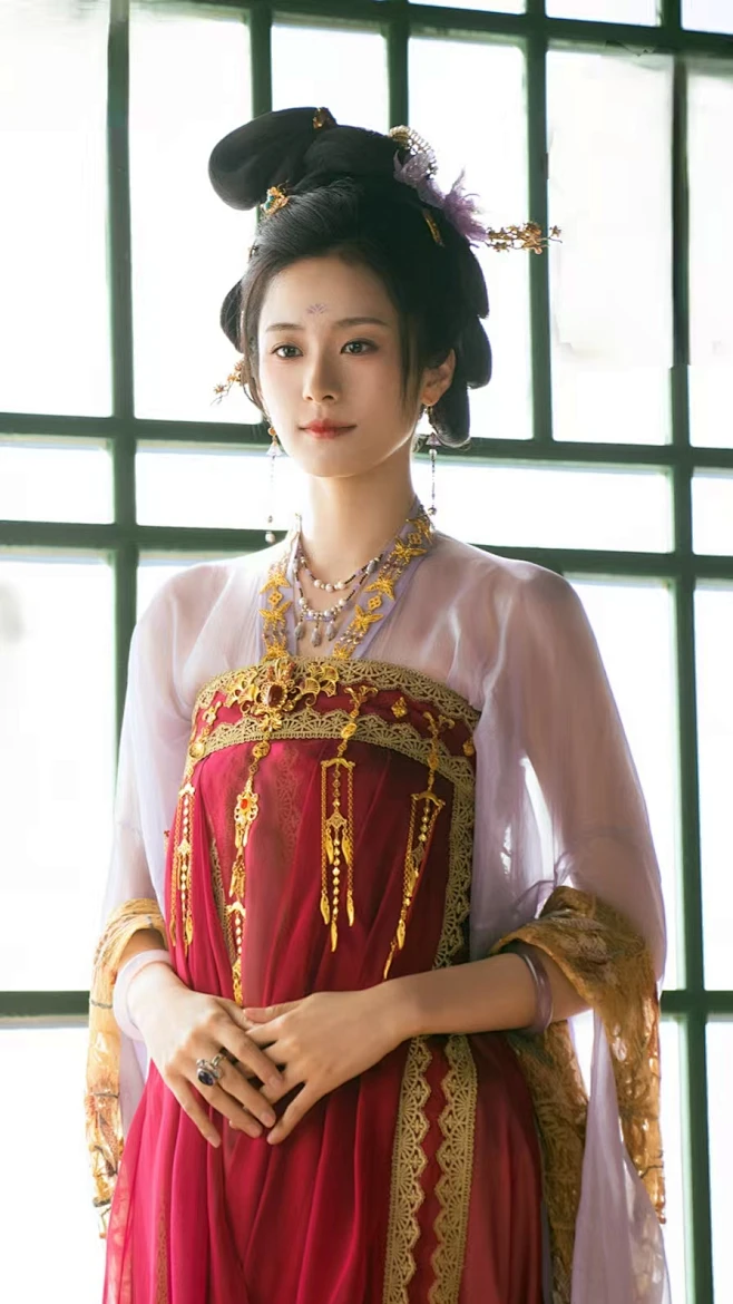 范诗然子夜归斛珠 Fan Shi Ran as Hu Zhu Moonlit reunion Viu cdrama cdramas chinese fantasy dramas