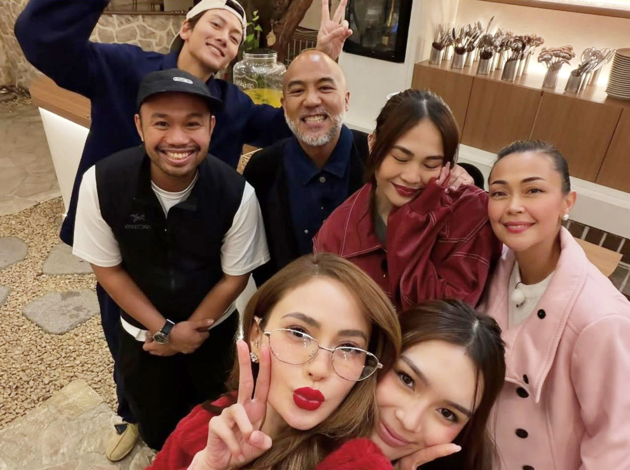 Kumusta Filipino Reality shows Cooking Viu originals Korean Variety Ji Chang Wook Jodi Sta Maria Choi Hyun Seok JP Anglo Janella Salvador Francine Diaz Arci Munoz Kim Myung Soo