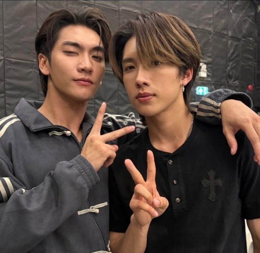 Crazy Love, Moo-Moo! พี่ฟากชอบเธอมู่ Fresh Releases Local Viu Original LGBTQ+ Thai BL Drama Rom com Boss Chaikamon Sermsongwittaya Noeul Nuttarat Tangwai 10
