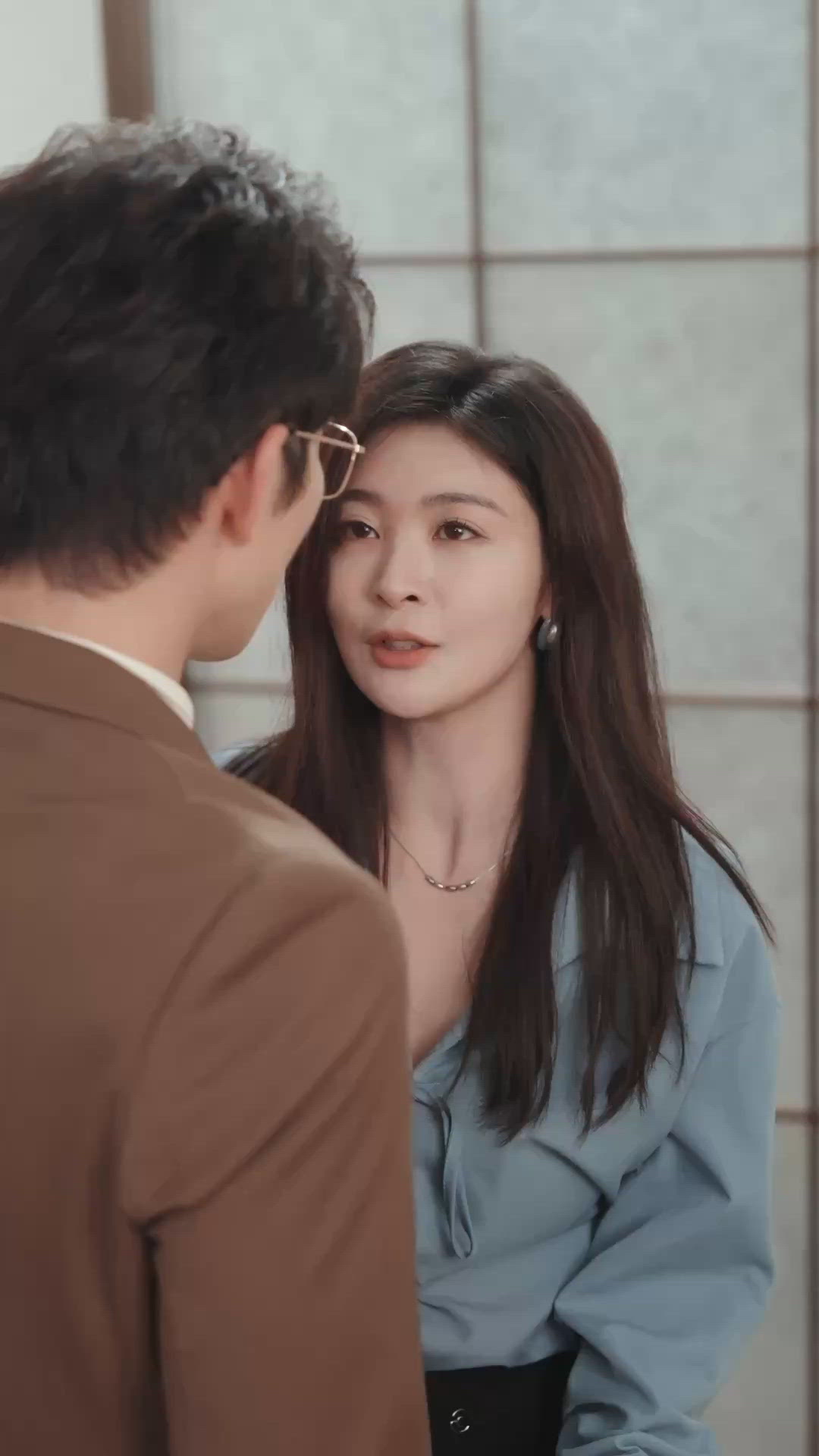 Waiting for the Parisian Breeze 等一场巴黎的风 暗潮 Zhong Xi Zhao Ting Yi 钟熙 赵廷义 Office Romance Contract Dating Slow Burn micro drama mini series vertical dramas mobile dramas ep 35