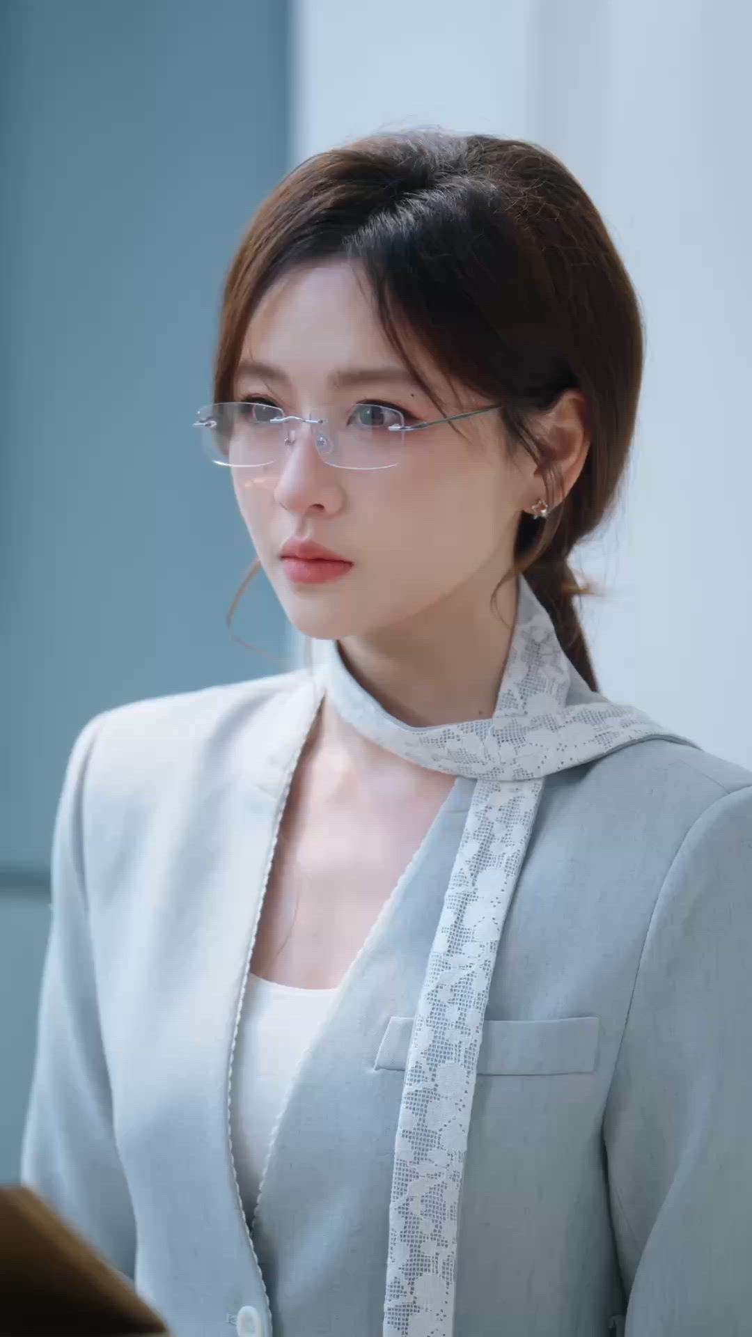 Yang Peng Cheng 杨鹏丞 Deng Ling Shu 邓灵枢 Love Beyond Order 秩序之外 Sci-fi Heart-tormenting Love Robot Viu Chinese micro dramas Duanju Vertical drama short dramas mobile drama mini series ep34