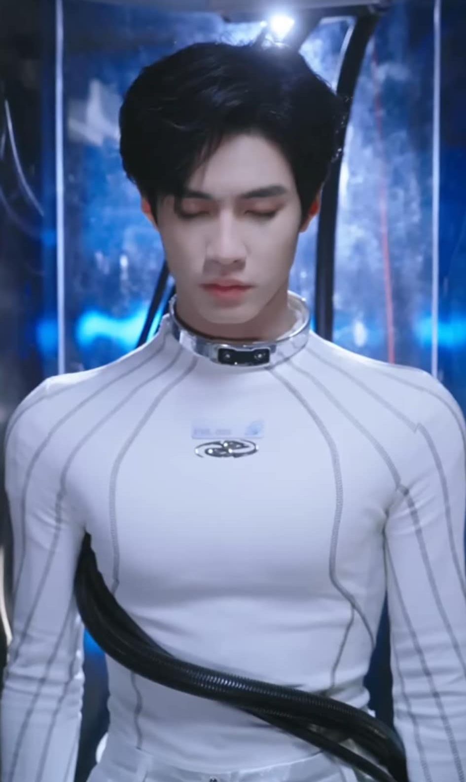 Yang Peng Cheng 杨鹏丞 Love Beyond Order 秩序之外 Sci-fi Heart-tormenting Love Robot Viu Chinese micro dramas Duanju Vertical drama short dramas mobile drama mini series 2