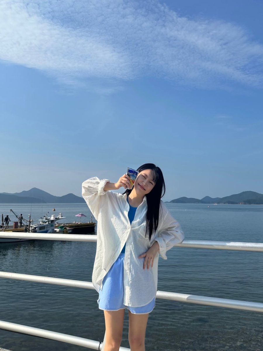 아주르 스프링 Azure Spring 蔚蓝之春 Fresh Releases Korean Dramas Lian Contents Romance Kim Ye Rim ye ri yeri 7