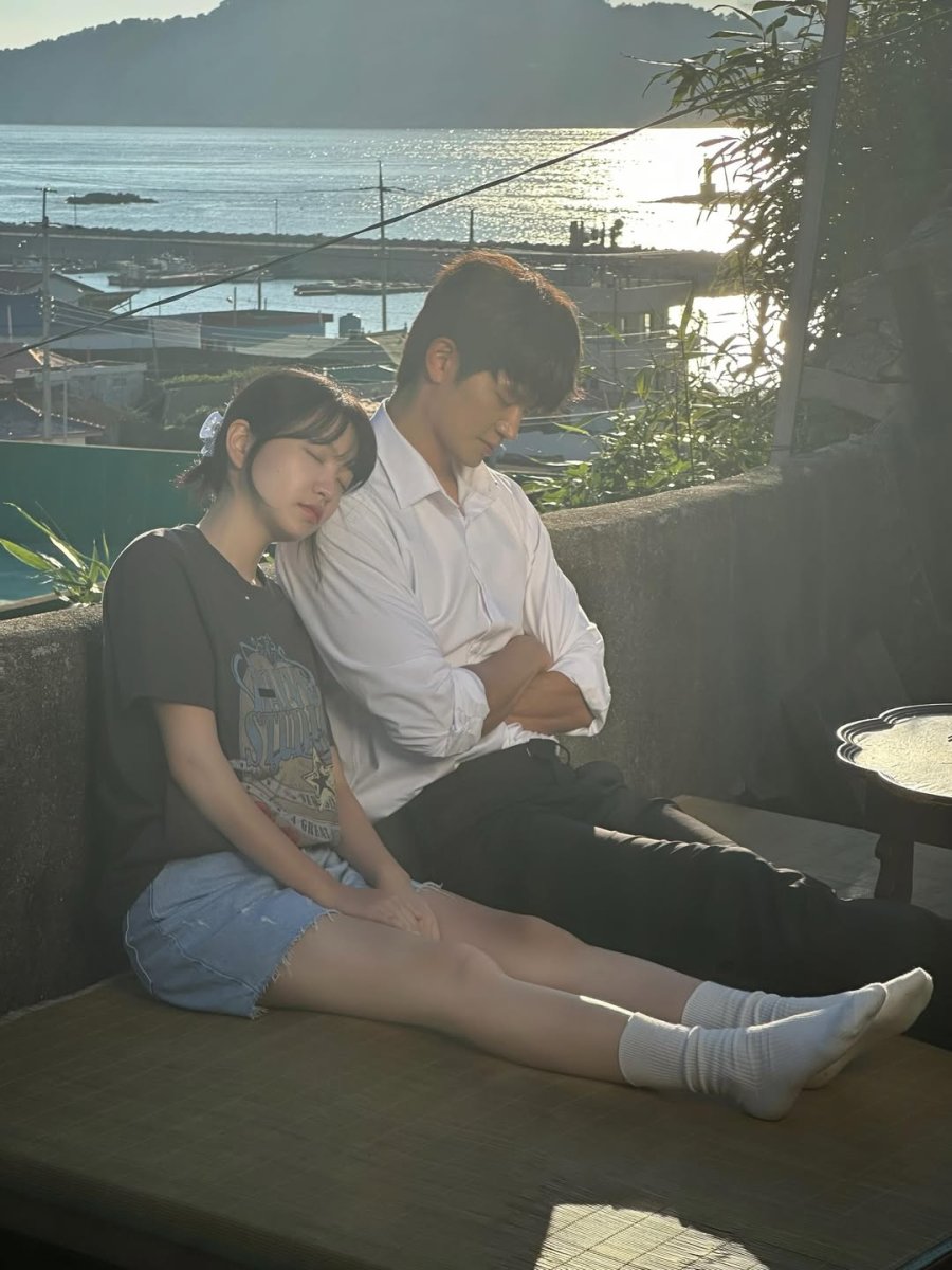 아주르 스프링 Azure Spring 蔚蓝之春 Fresh Releases Korean Dramas Lian Contents Romance Kim Ye Rim ye ri yeri Kang Sang Jun 2