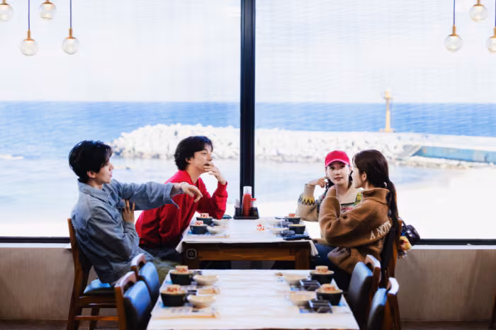 도깨비 동창회 Guardian The Lonely and Great God 10th Anniversary 鬼怪10周年旅行 Guardian The Lonely and Great God the Reunion Goblin CJ tvN K Variety Gong Yoo Lee Dong Wook Kim Go Eun Yoo In Na 3