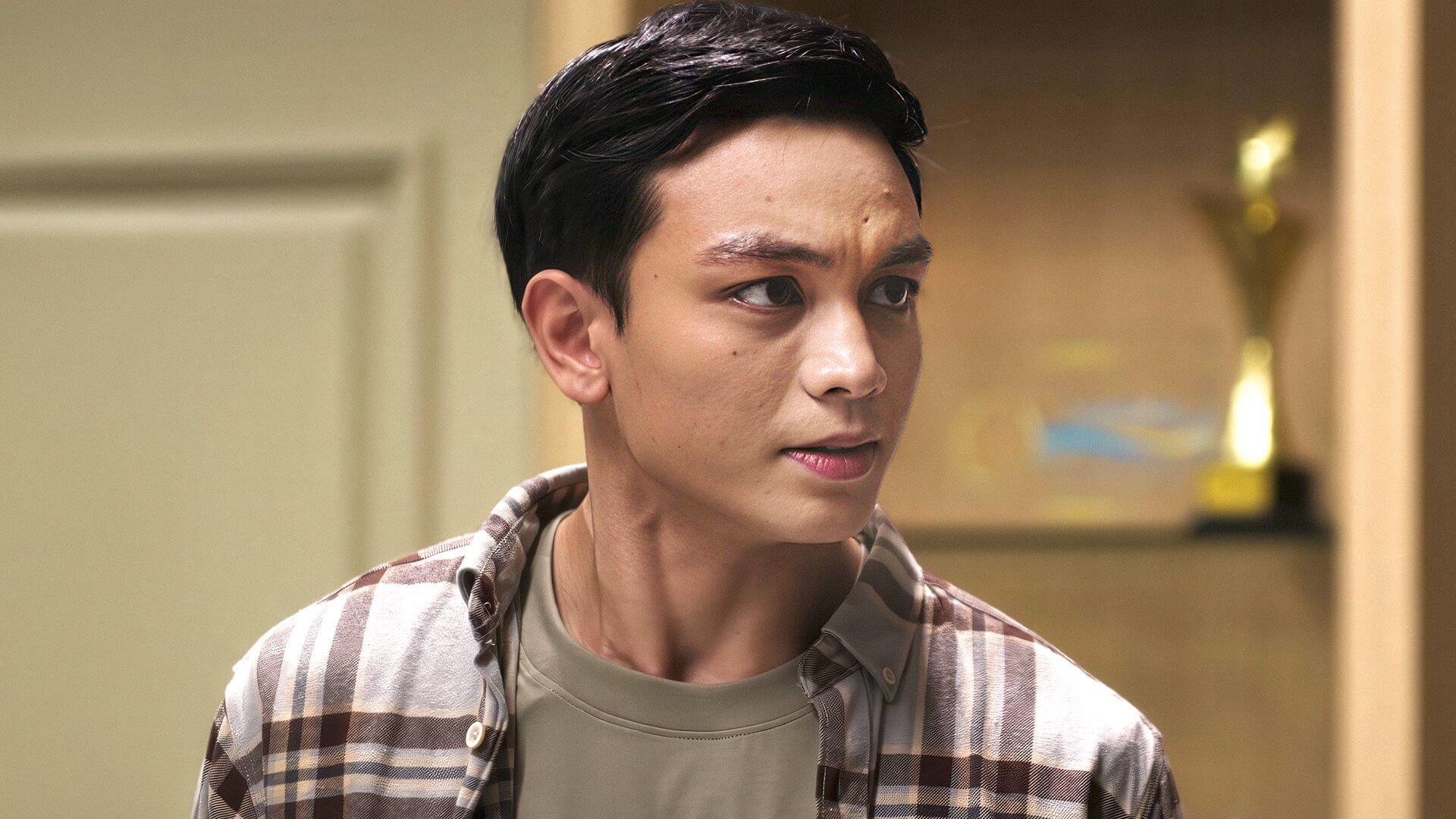 Zarif Ghazzi as Luth Broken Cela ep4 Viu Original Malay Dramas Thriller