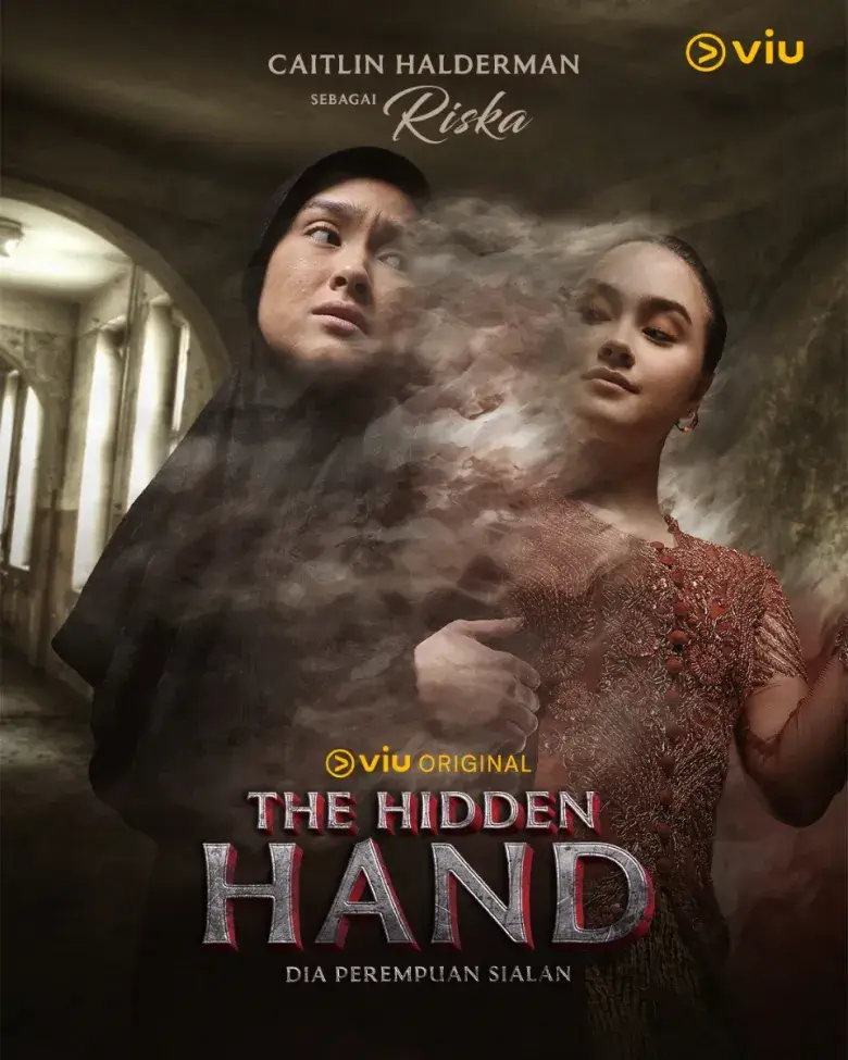 Caitlin Halderman as Riska in The Hidden Hand (Dia Perempuan Sialan) Viu original Malaysian horror drama