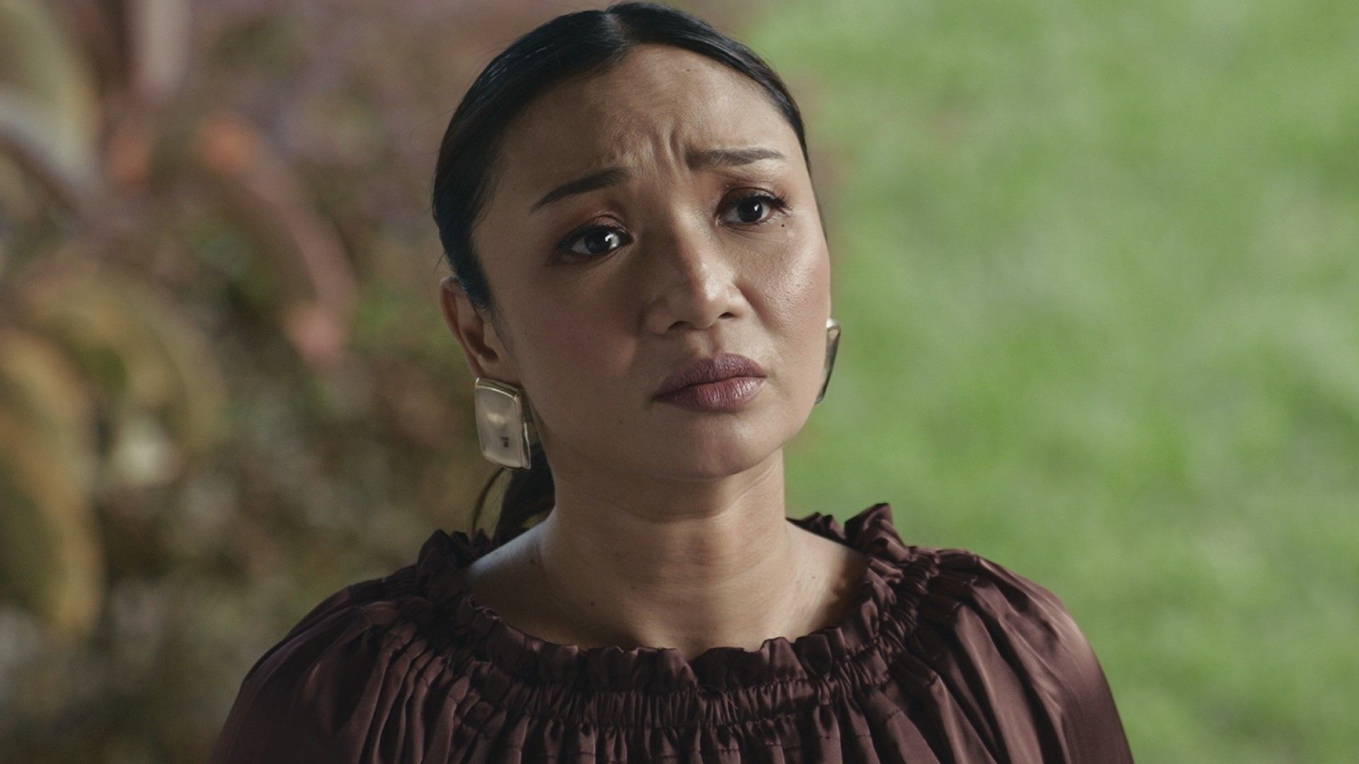 Nadia Aqilah as Afidah the-hidden-hand-ep-3-whispers-of-the-past-The Hidden Hand (Dia Perempuan Sialan) Viu original Malaysian horror drama